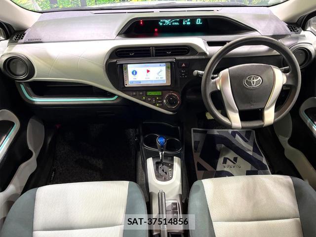 Toyota AQUA 2012-05 8875696-1