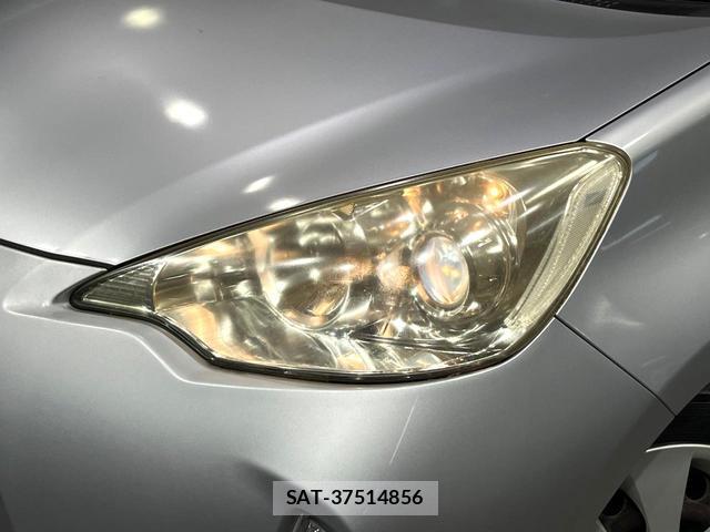 Toyota AQUA 2012-05 8875696-11
