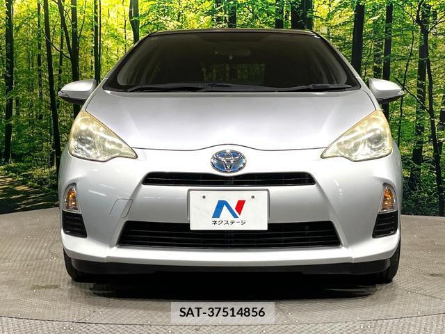Toyota AQUA 2012-05 8875696-13