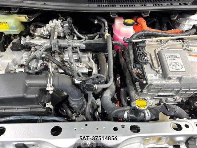 Toyota AQUA 2012-05 8875696-17