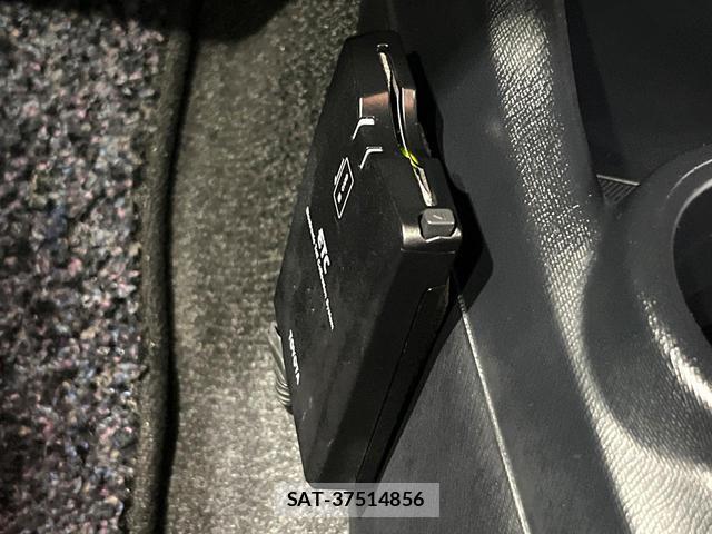 Toyota AQUA 2012-05 8875696-4