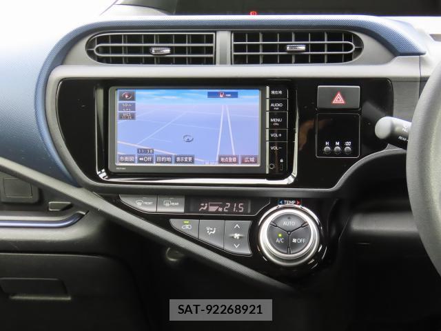 Toyota AQUA 2015-03 8875848-14