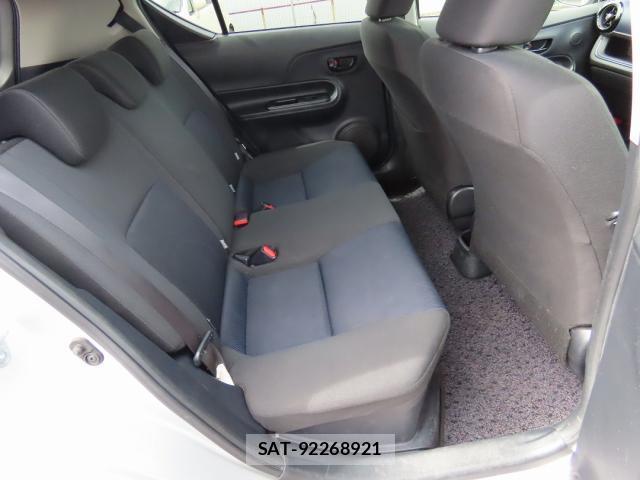Toyota AQUA 2015-03 8875848-19