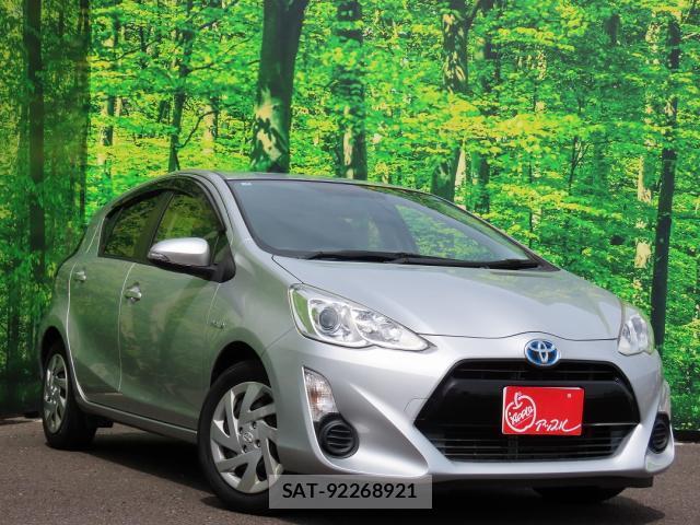 Toyota AQUA 2015-03 8875848-2