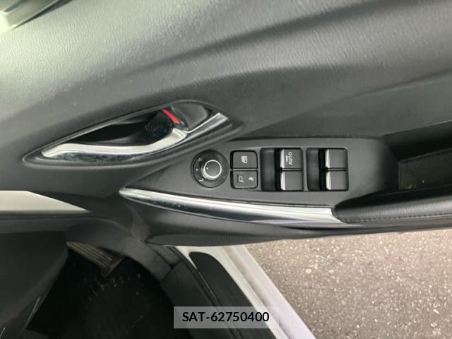 Mazda ATENZA 2016-04 8873852-9