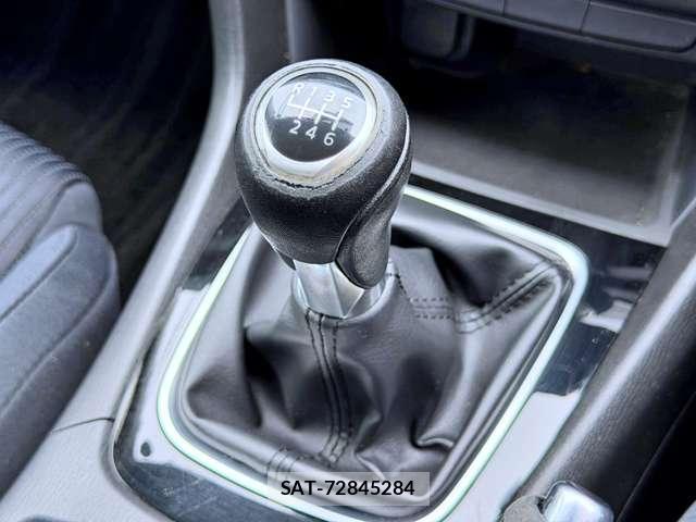 Mazda ATENZA 2013-08 8873894-5
