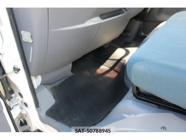 Nissan ATLAS 2015-12 8873817-16