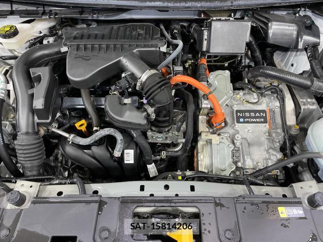 Nissan AURA 2023-01 8874692-17