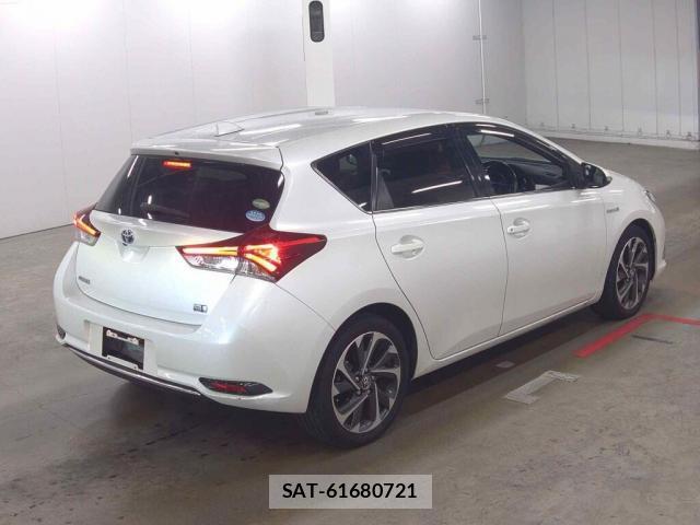 Toyota AURIS 2016-06 8875455-13