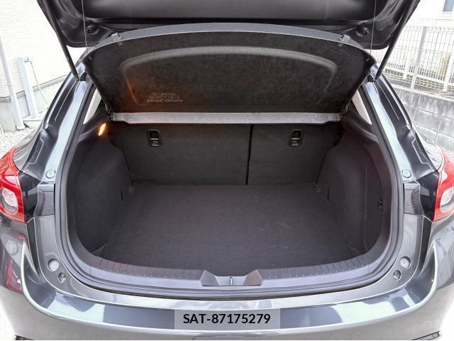 Mazda AXELA SPORT 2015-01 8872778-10