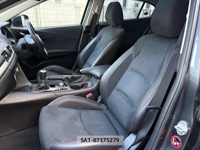 Mazda AXELA SPORT 2015-01 8872778-3