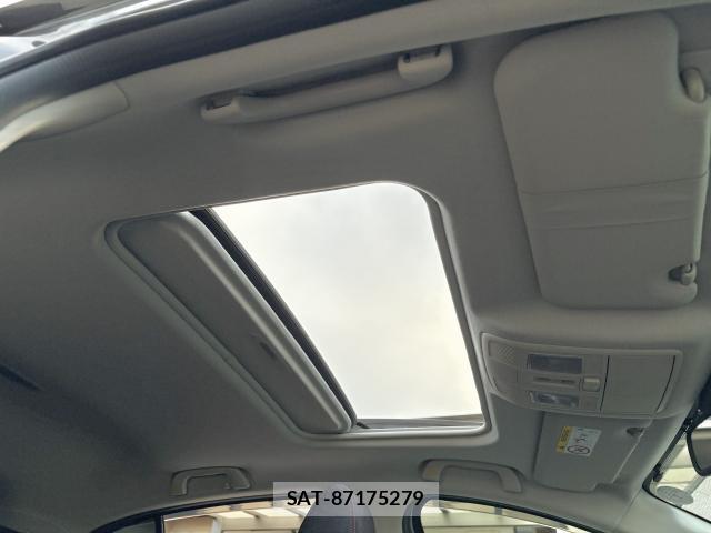 Mazda AXELA SPORT 2015-01 8872778-6