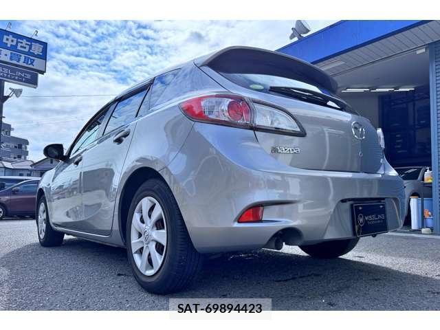 Mazda AXELA SPORT 2011-09 8873885-19