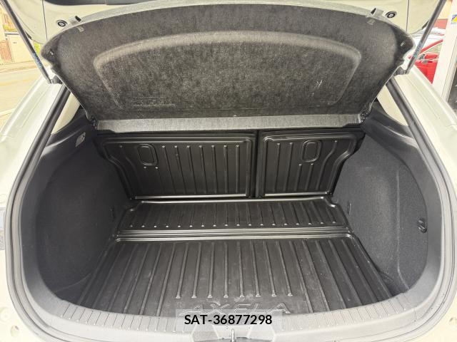 Mazda AXELA SPORT 2014-04 8873886-4