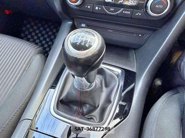 Mazda AXELA SPORT 2014-04 8873886-5