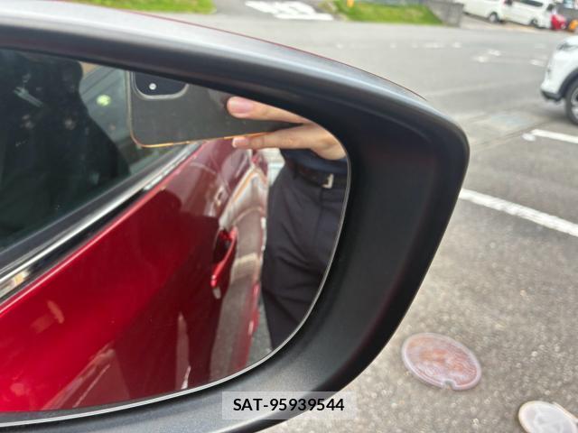 Mazda AXELA SPORT 2019-02 8875089-12