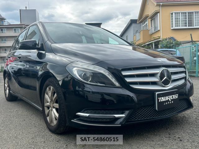 Mercedes Benz B-CLASS 2015-04 8875527-11