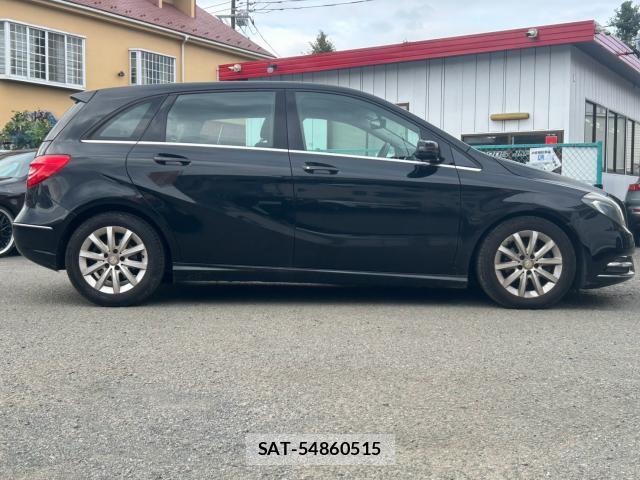 Mercedes Benz B-CLASS 2015-04 8875527-3