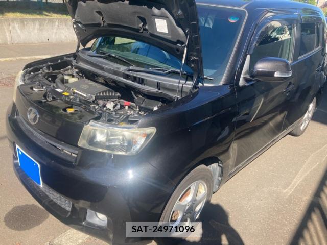 Toyota BB 2010-03 8873369-1