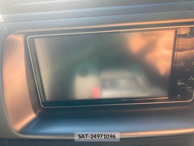 Toyota BB 2010-03 8873369-15
