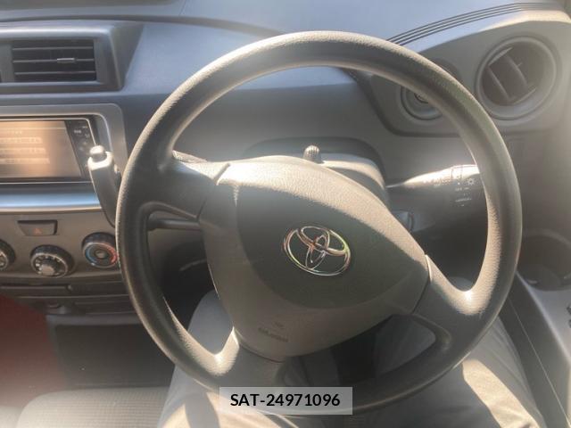 Toyota BB 2010-03 8873369-8