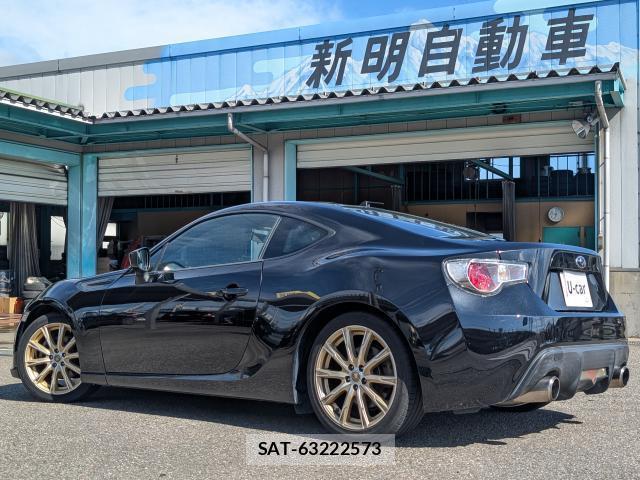 Subaru BRZ 2012-04 8875734-13