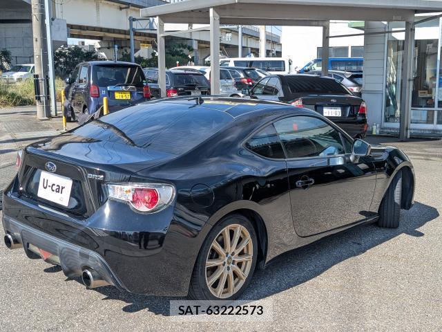 Subaru BRZ 2012-04 8875734-14