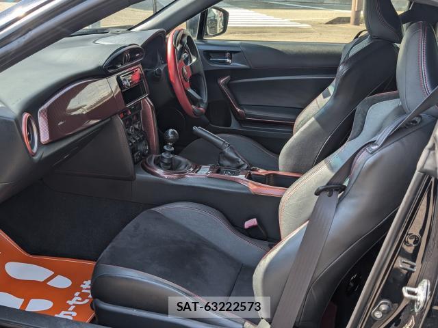 Subaru BRZ 2012-04 8875734-19