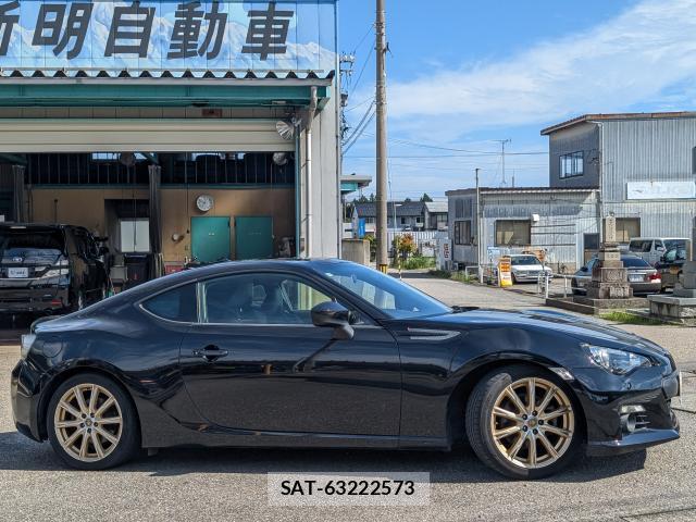 Subaru BRZ 2012-04 8875734-3