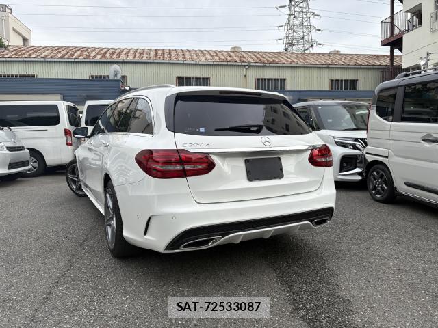 Mercedes Benz C-CLASS 2017-08 8875842-1