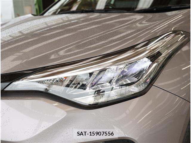 Toyota C-HR 2021-06 8872734-17