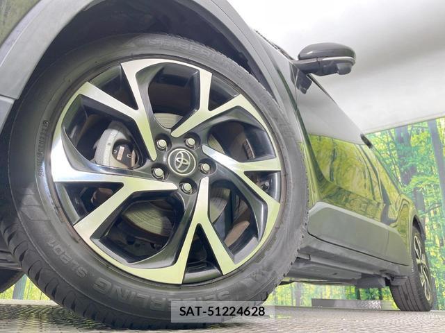 Toyota C-HR 2017-08 8873578-12