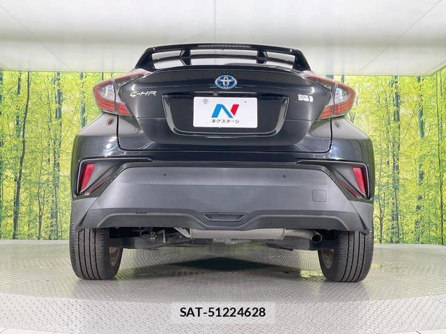 Toyota C-HR 2017-08 8873578-14