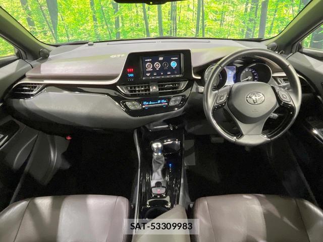 Toyota C-HR 2017-02 8873602-1