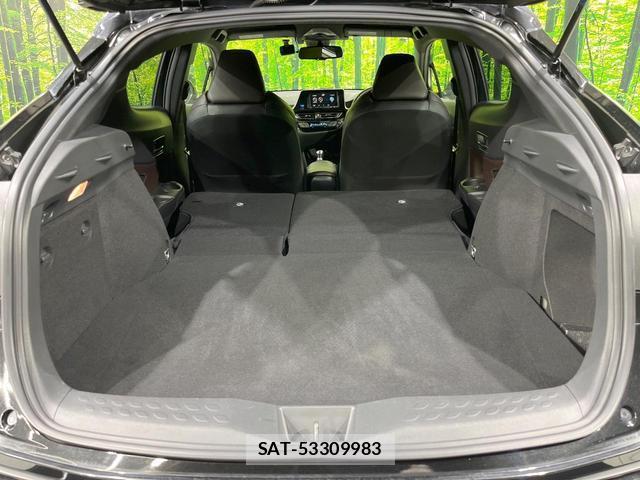 Toyota C-HR 2017-02 8873602-10