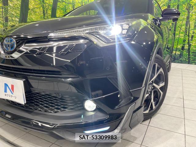 Toyota C-HR 2017-02 8873602-11