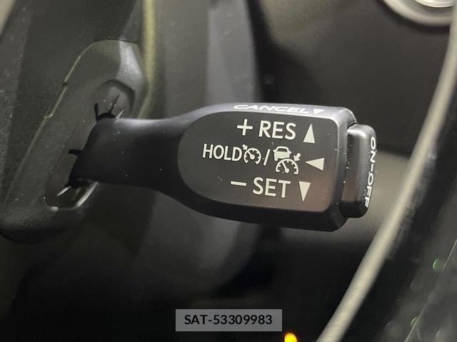 Toyota C-HR 2017-02 8873602-5