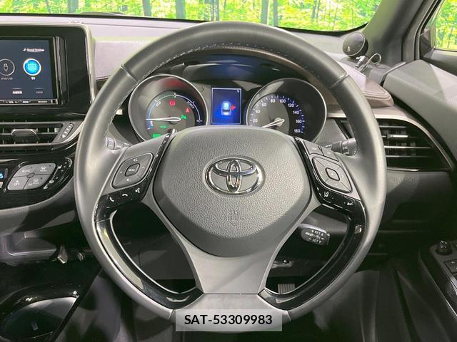 Toyota C-HR 2017-02 8873602-7