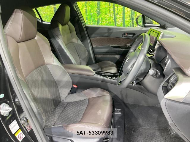 Toyota C-HR 2017-02 8873602-8