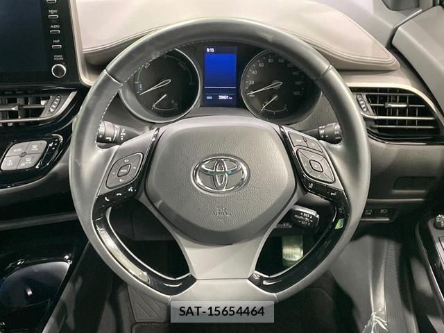 Toyota C-HR 2019-11 8874165-10