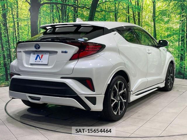 Toyota C-HR 2019-11 8874165-16
