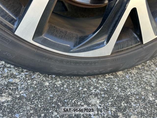 Toyota C-HR 2017-10 8874186-8