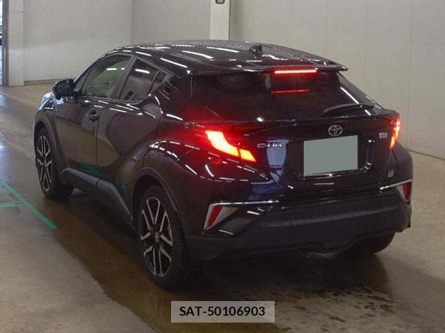 Toyota C-HR 2020-08 8874236-1