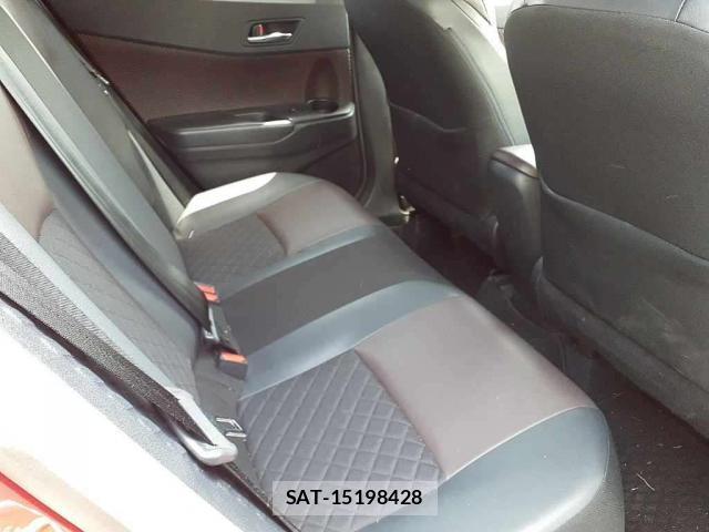 Toyota C-HR 2018-06 8874517-6