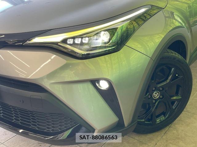 Toyota C-HR 2021-02 8866733-11