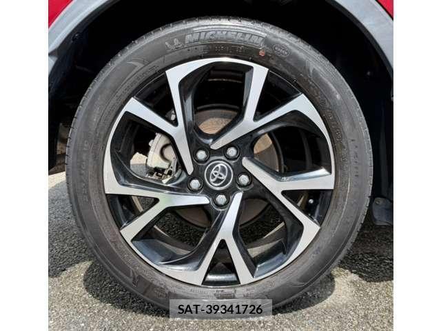 Toyota C-HR 2018-07 8875715-13