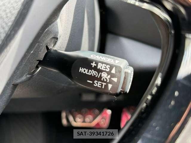 Toyota C-HR 2018-07 8875715-3