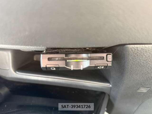 Toyota C-HR 2018-07 8875715-5