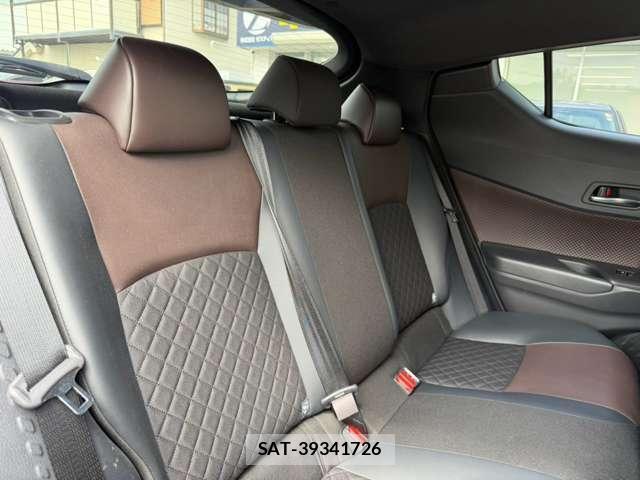 Toyota C-HR 2018-07 8875715-9