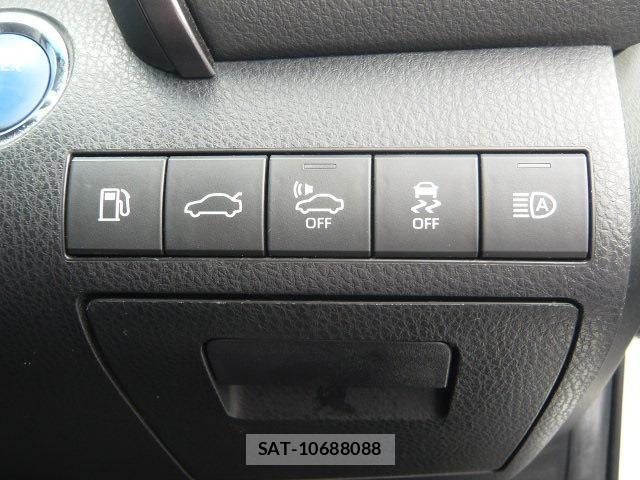 Toyota CAMRY 2017-09 8873846-13